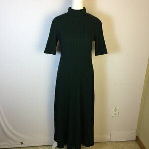 ZARA Midi Dress Size M Womans Green Ribbed Knit Short Sleeve Mocked Neck Bodycon